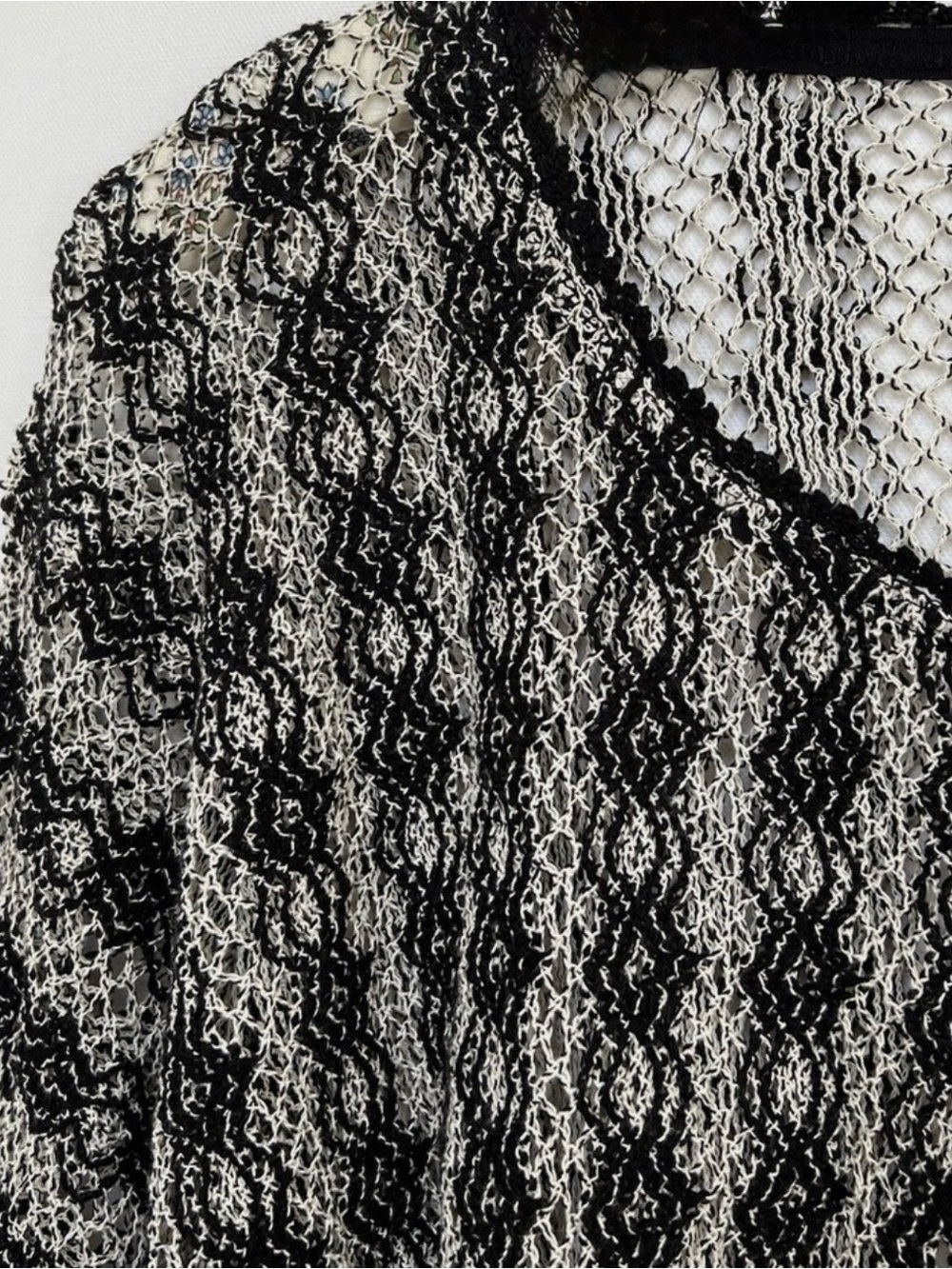New Romantics Free People Black Crochet Crop Rashele Lace Top - Picture 6 of 7